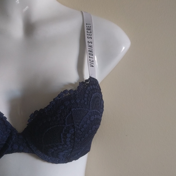Victoria's secret t-shirt push-up full coverage bra 32b - Picture 2 of 4
